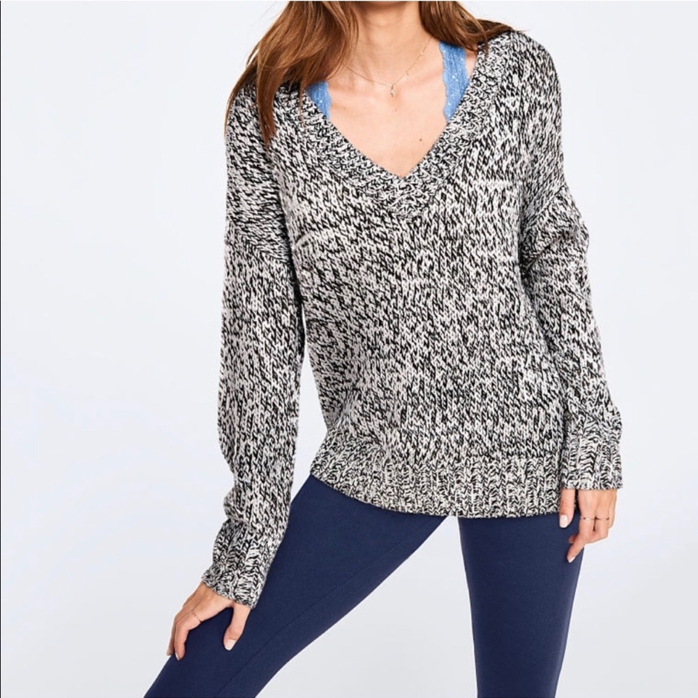 NWT PINK Victoria Secret Boyfriend V-neck Sweater